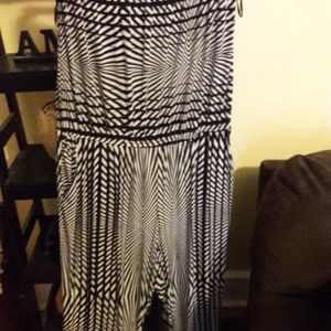 Trendy strapless jumpsuit!